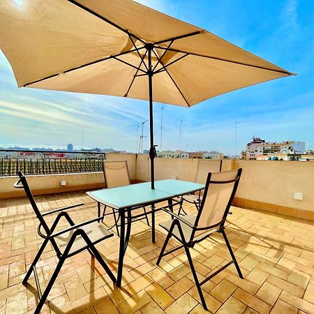 Philippe'S Home Triana Con Terraza Sevilha Exterior foto