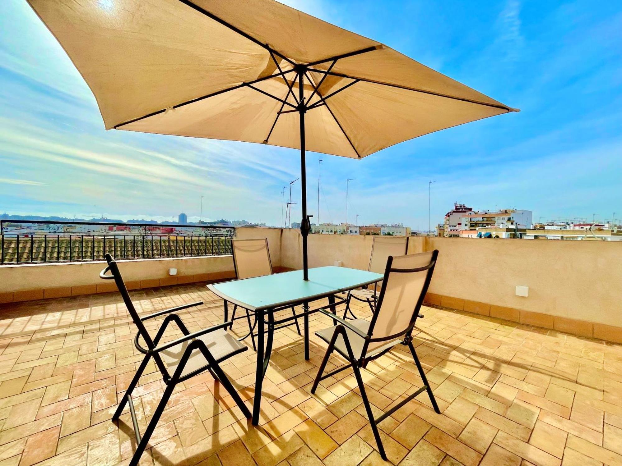 Philippe'S Home Triana Con Terraza Sevilha Exterior foto